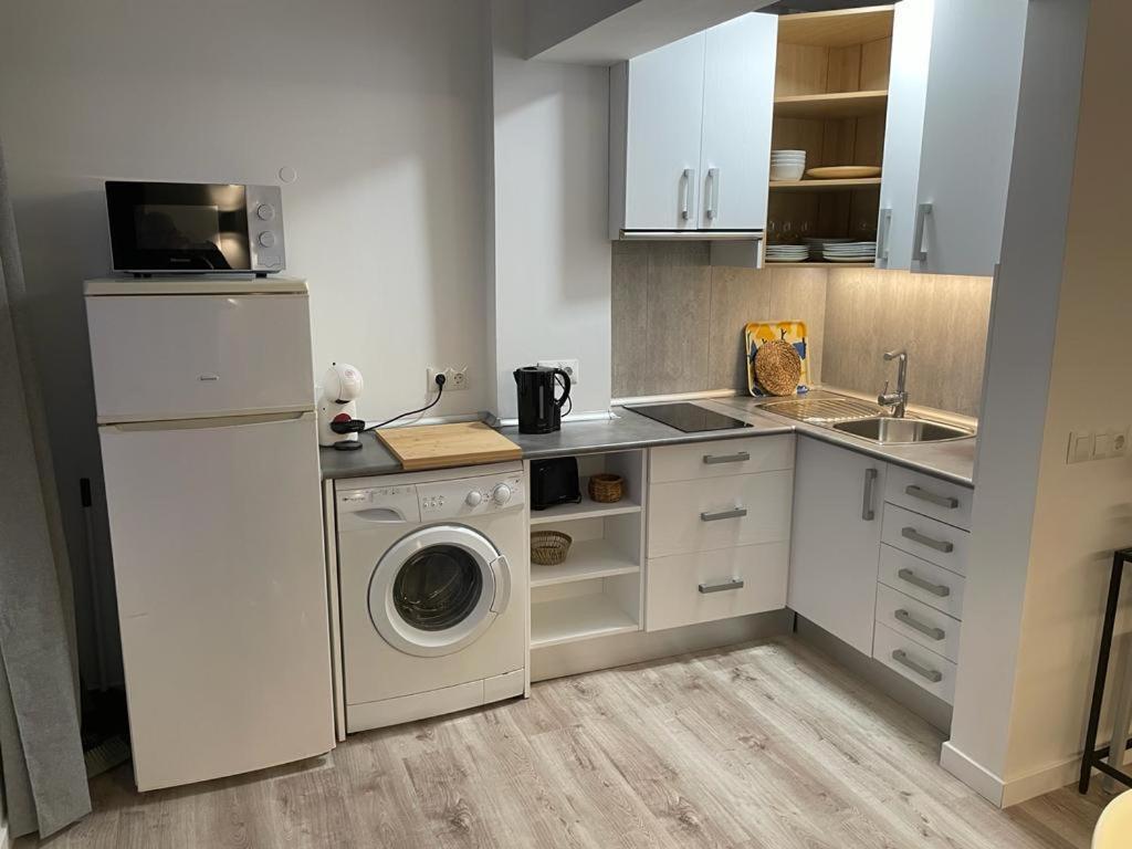Apartamento C Y L Torremolinos Exterior photo